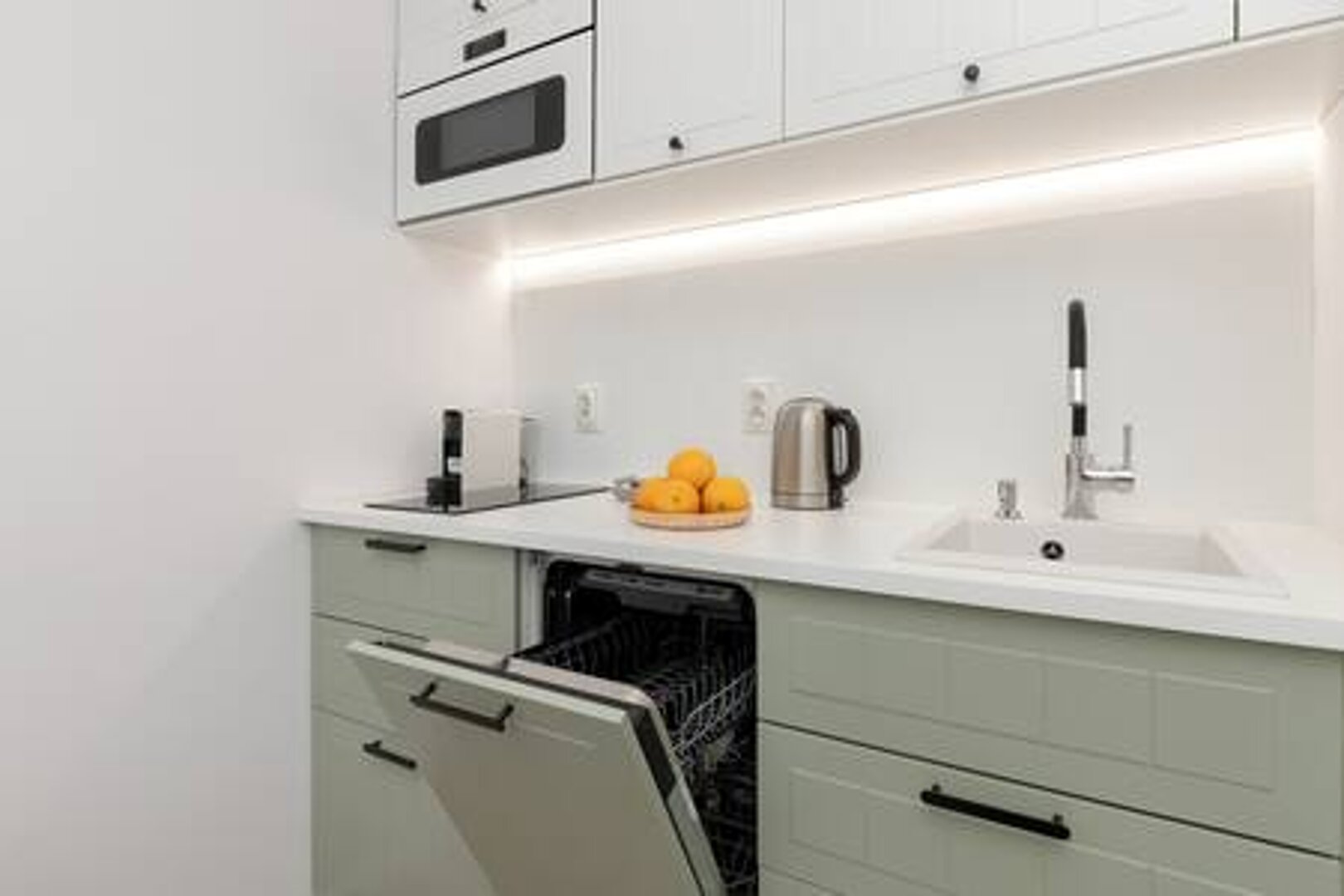 ESSA DEVELOPMENT SPÓŁKA Z OGRANICZONĄ ODPOWIEDZIALNOŚCIĄ - 15