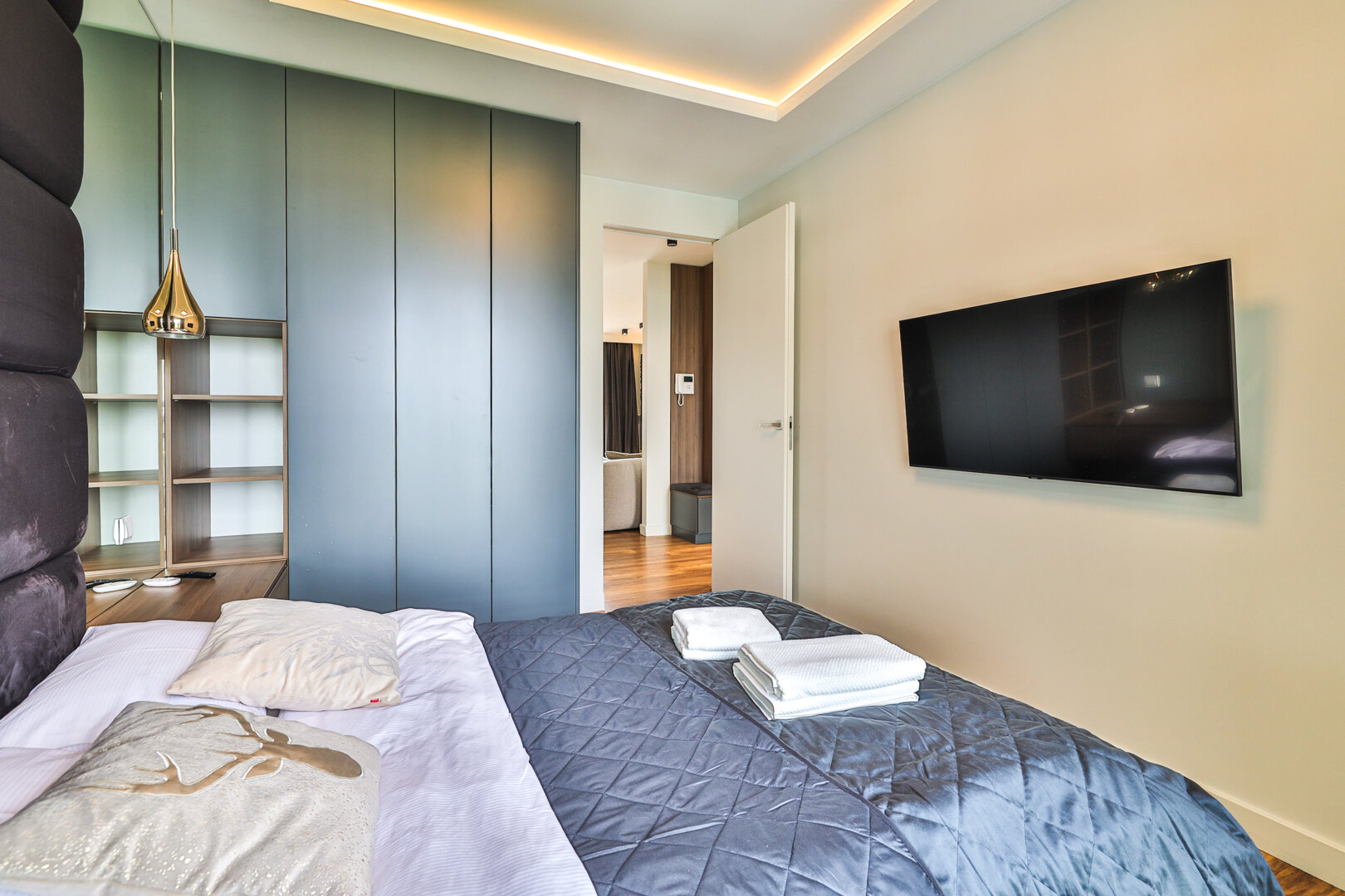 ESSA DEVELOPMENT SPÓŁKA Z OGRANICZONĄ ODPOWIEDZIALNOŚCIĄ - 4