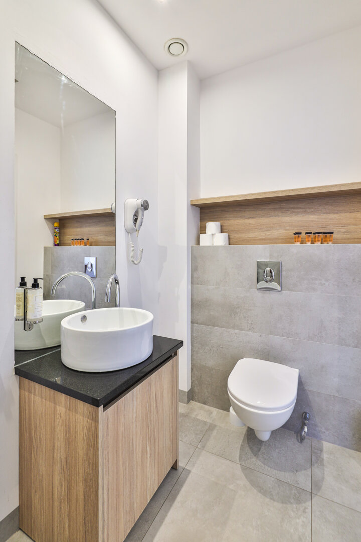ESSA DEVELOPMENT SPÓŁKA Z OGRANICZONĄ ODPOWIEDZIALNOŚCIĄ - 18
