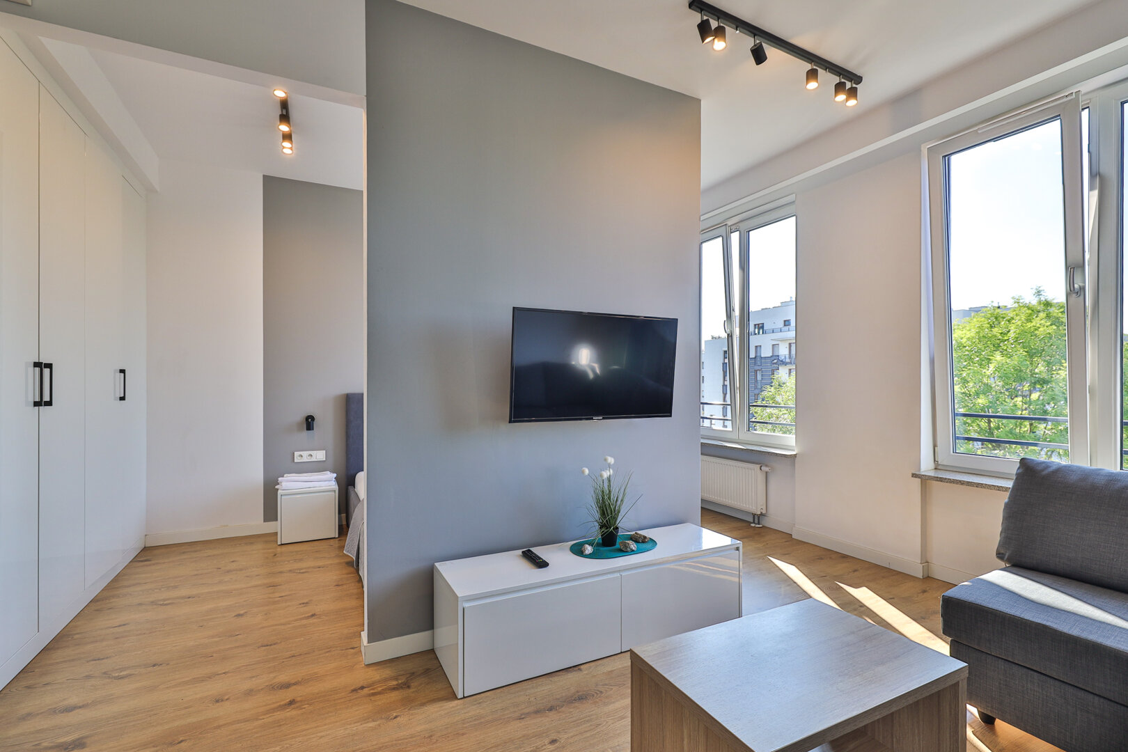 ESSA DEVELOPMENT SPÓŁKA Z OGRANICZONĄ ODPOWIEDZIALNOŚCIĄ - 19