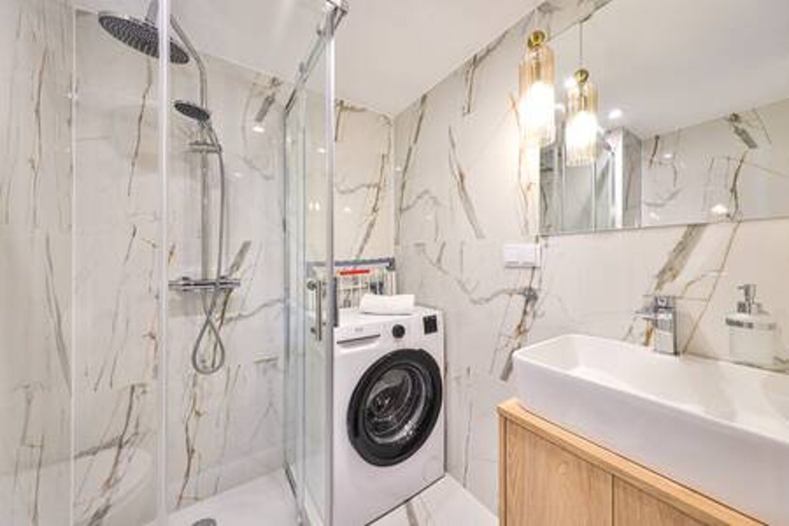 ESSA DEVELOPMENT SPÓŁKA Z OGRANICZONĄ ODPOWIEDZIALNOŚCIĄ - 16