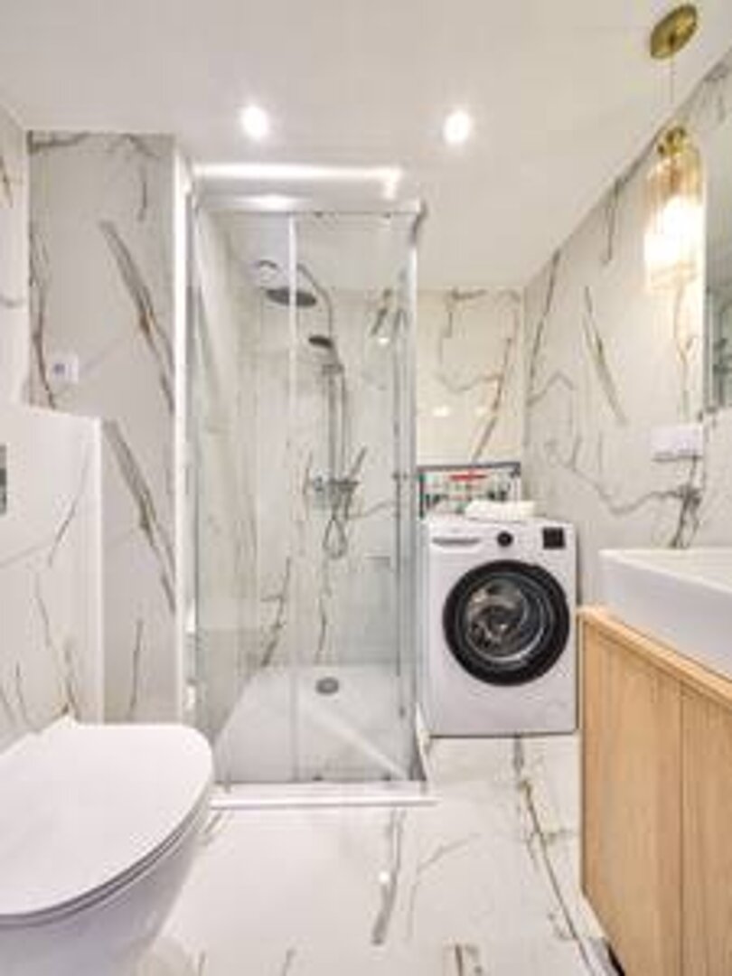 ESSA DEVELOPMENT SPÓŁKA Z OGRANICZONĄ ODPOWIEDZIALNOŚCIĄ - 17