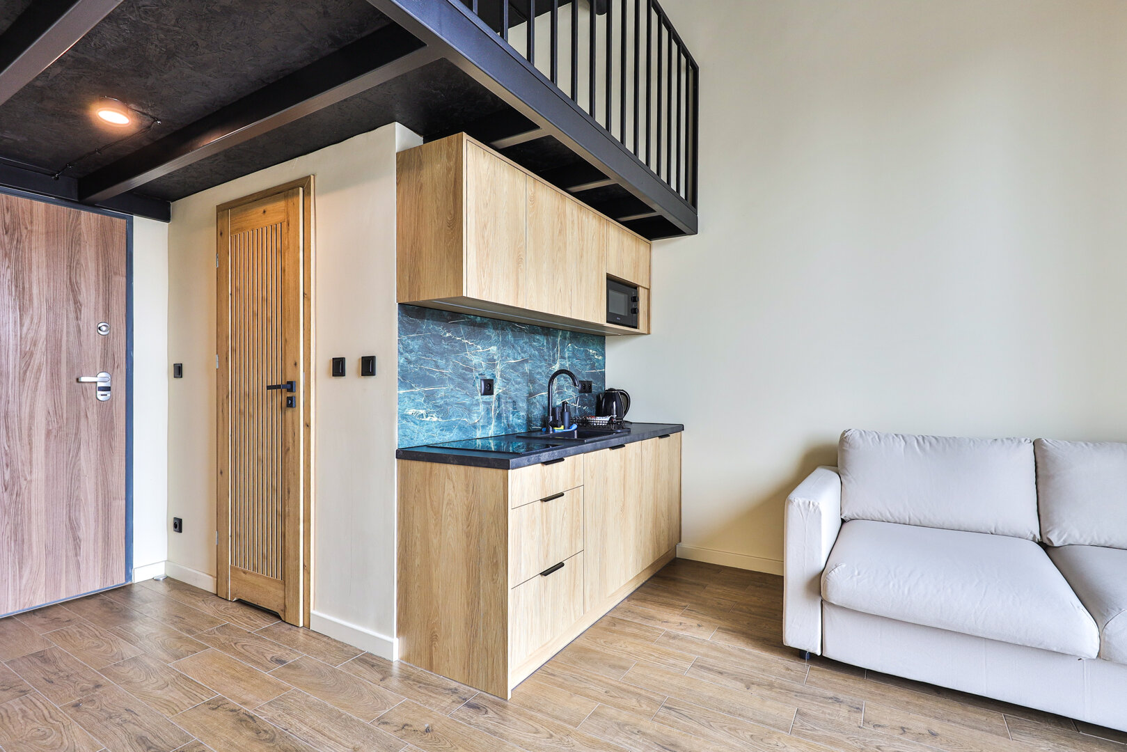 ESSA DEVELOPMENT SPÓŁKA Z OGRANICZONĄ ODPOWIEDZIALNOŚCIĄ - 4