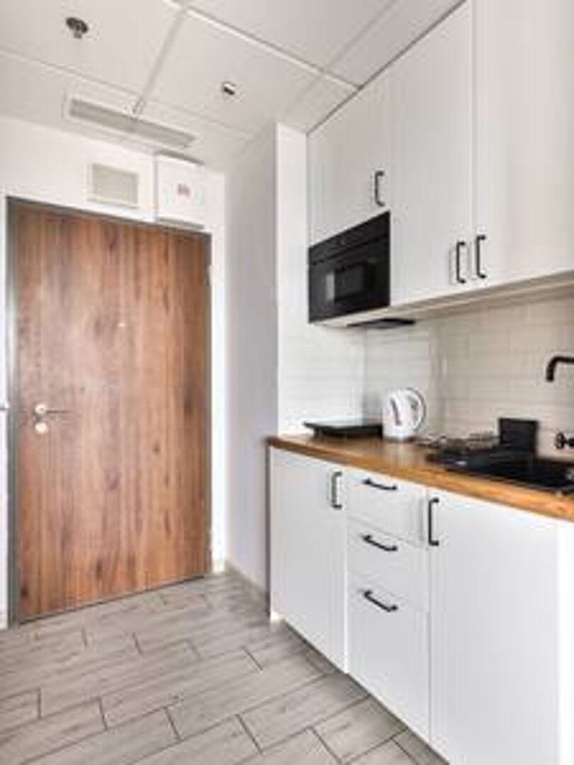 ESSA DEVELOPMENT SPÓŁKA Z OGRANICZONĄ ODPOWIEDZIALNOŚCIĄ - 17