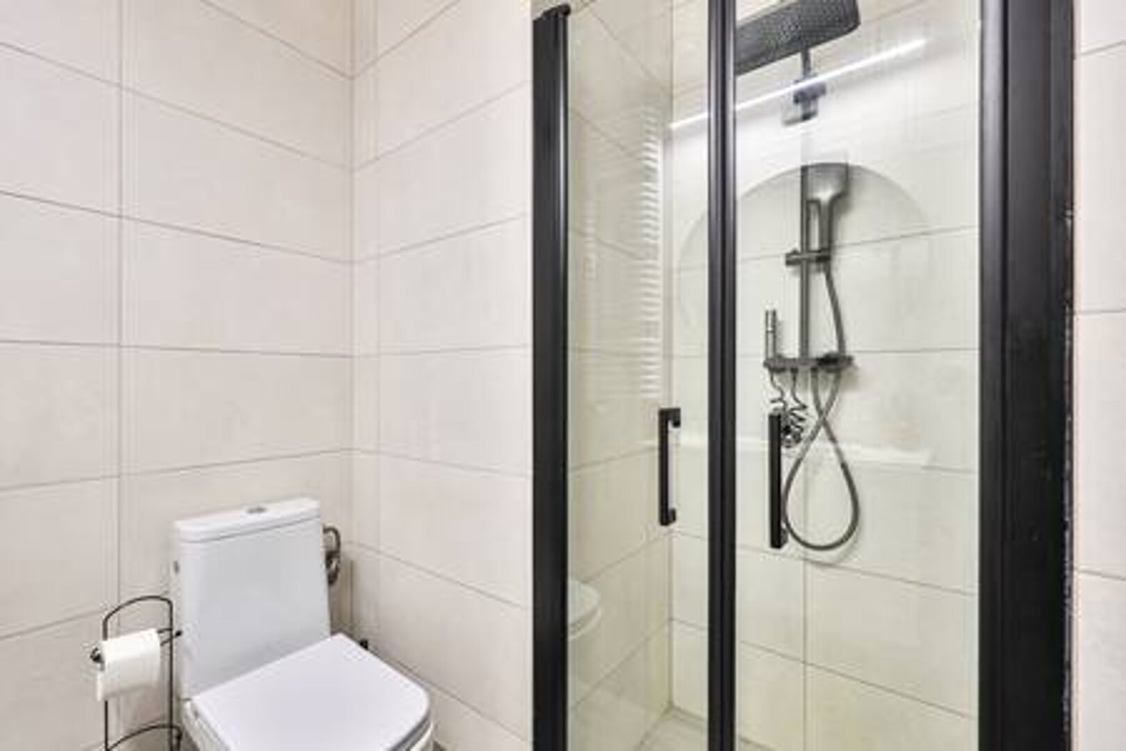 ESSA DEVELOPMENT SPÓŁKA Z OGRANICZONĄ ODPOWIEDZIALNOŚCIĄ - 18
