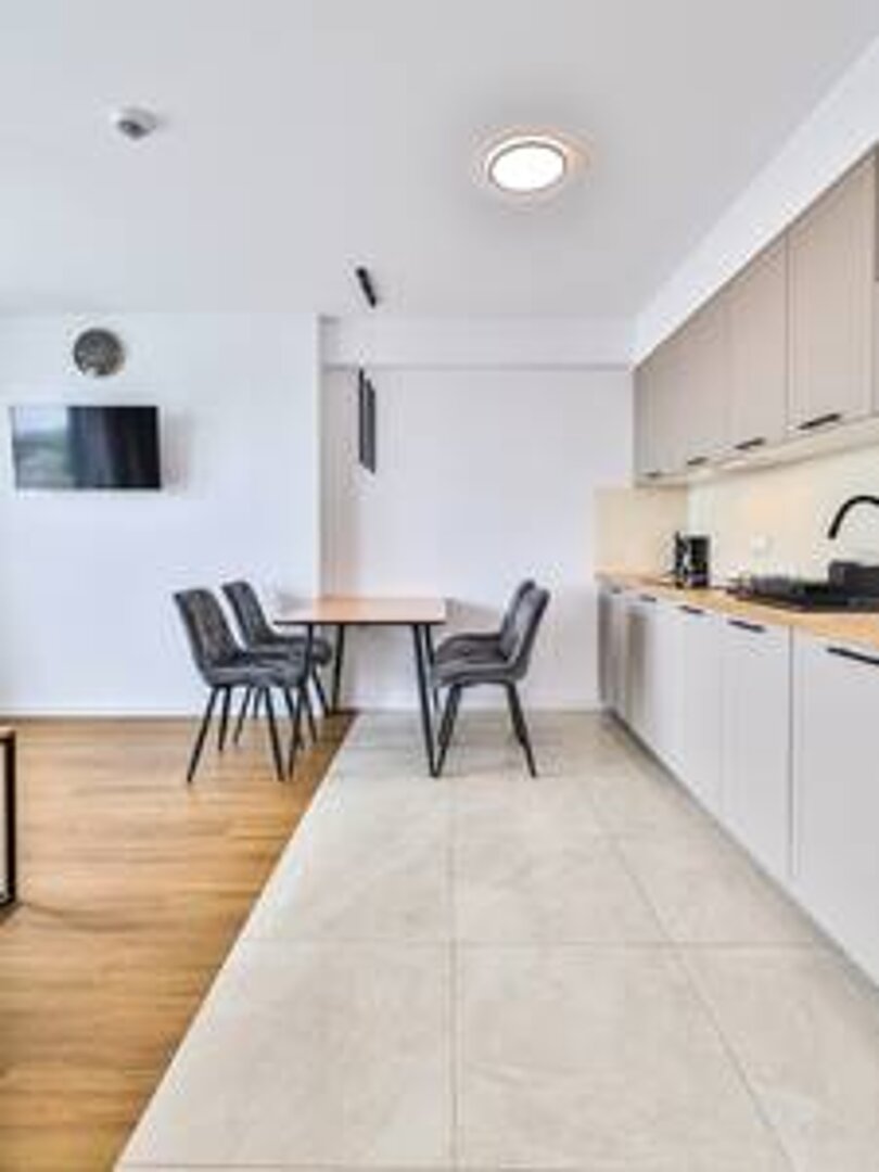ESSA DEVELOPMENT  SPÓŁKA Z OGRANICZONĄ ODPOWIEDZIALNOŚCIĄ - 6