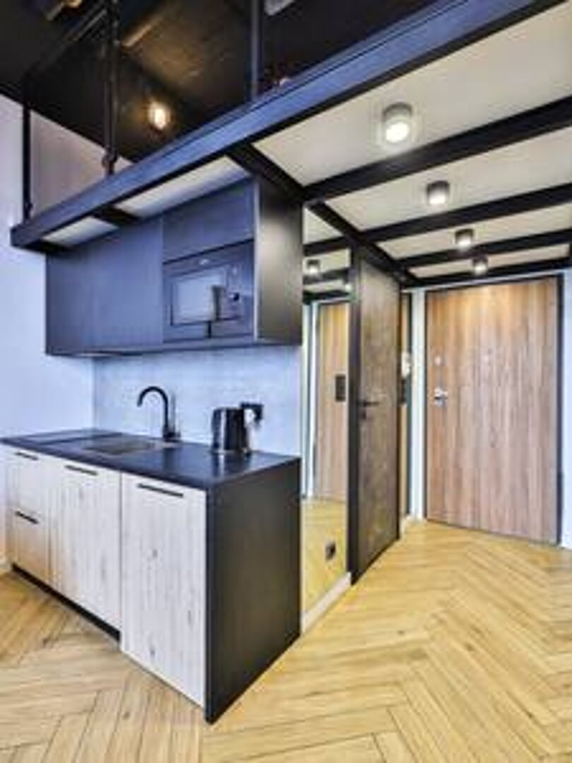 ESSA DEVELOPMENT SPÓŁKA Z OGRANICZONĄ ODPOWIEDZIALNOŚCIĄ - 8