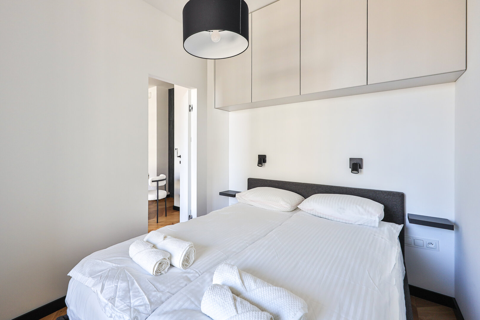 ESSA DEVELOPMENT SPÓŁKA Z OGRANICZONĄ ODPOWIEDZIALNOŚCIĄ - 11