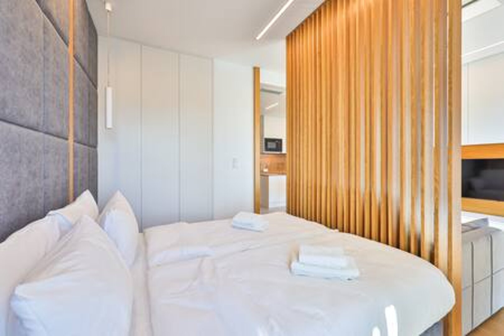 ESSA DEVELOPMENT SPÓŁKA Z OGRANICZONĄ ODPOWIEDZIALNOŚCIĄ - 7