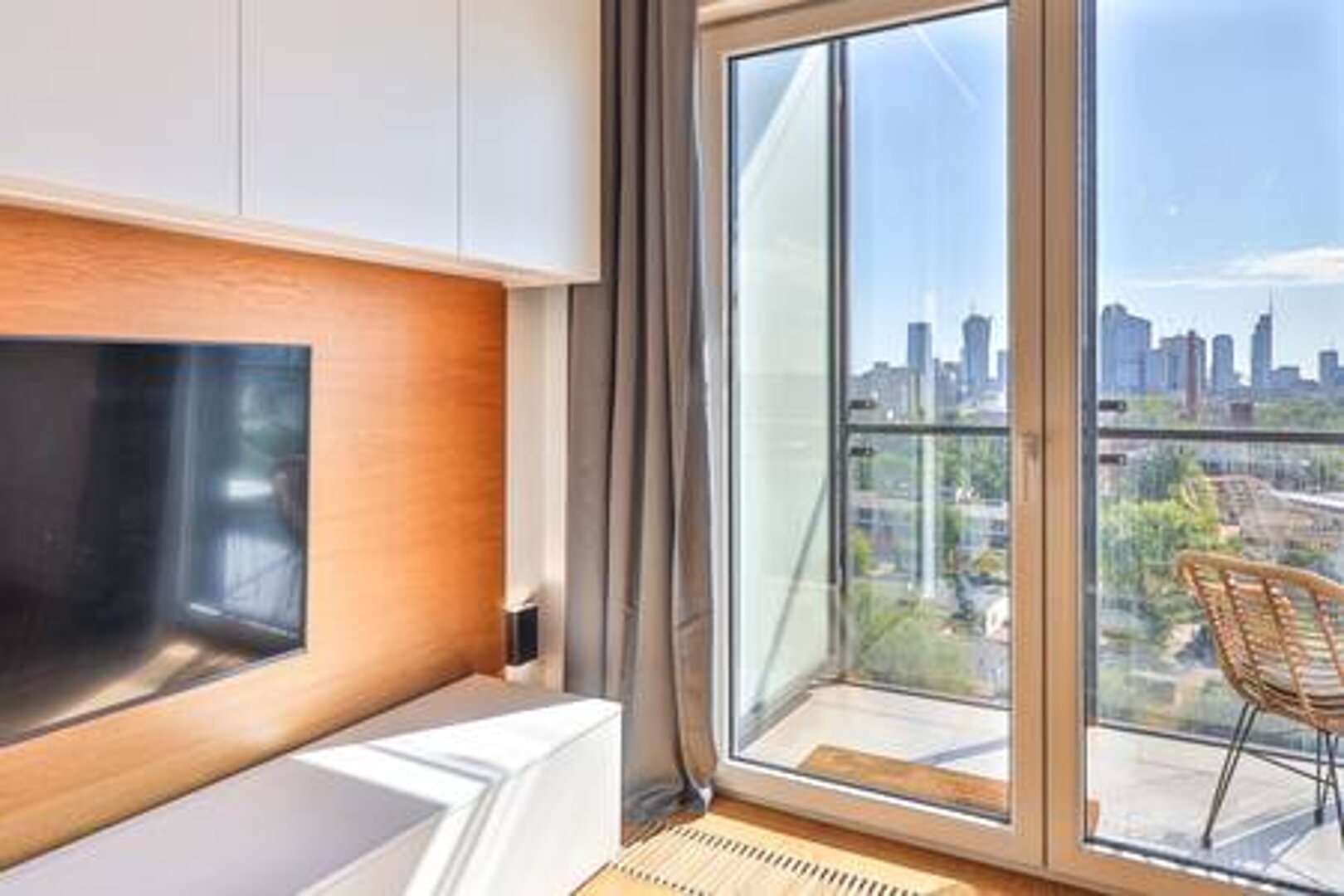 ESSA DEVELOPMENT SPÓŁKA Z OGRANICZONĄ ODPOWIEDZIALNOŚCIĄ - 11