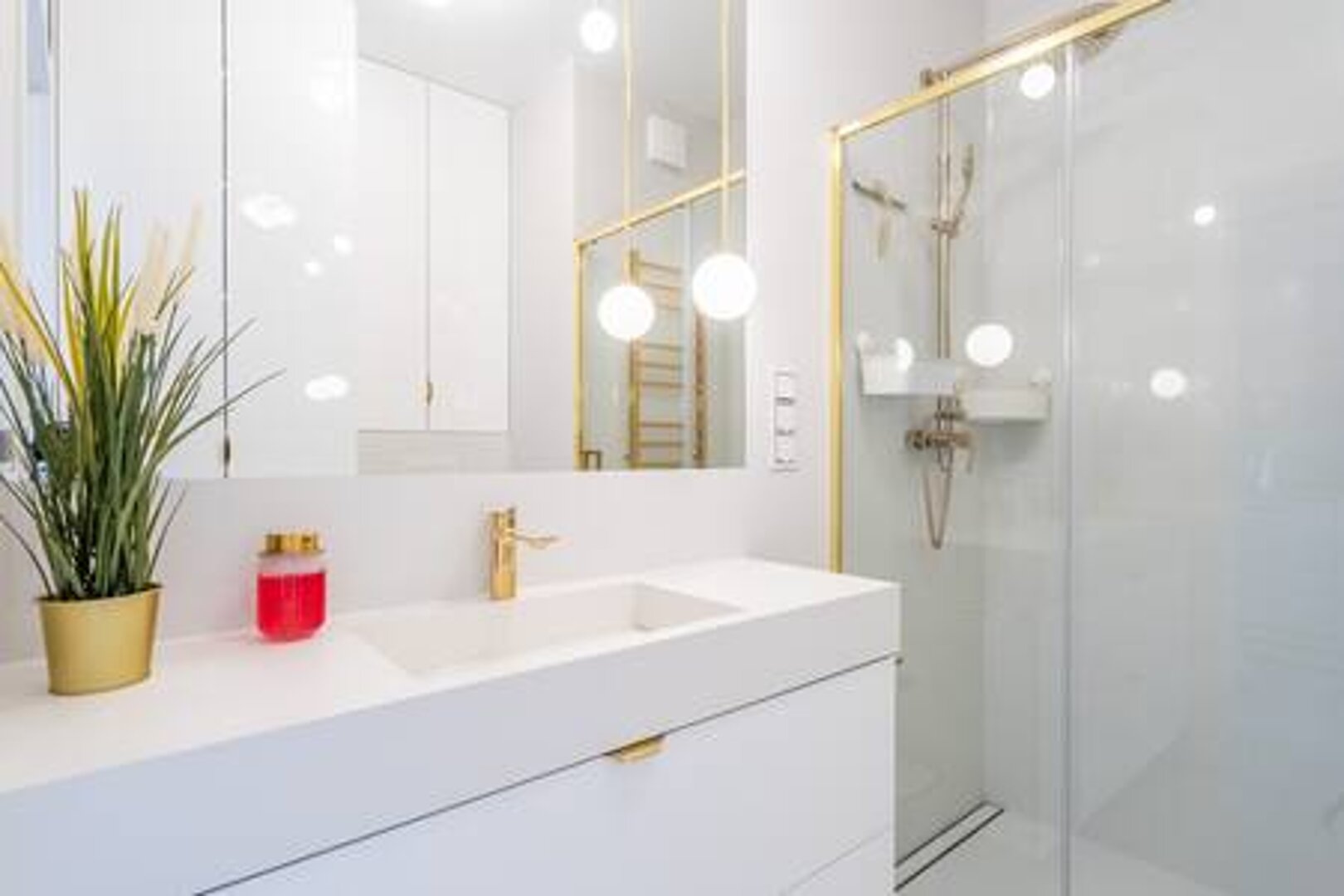 ESSA DEVELOPMENT  SPÓŁKA Z OGRANICZONĄ ODPOWIEDZIALNOŚCIĄ - 16