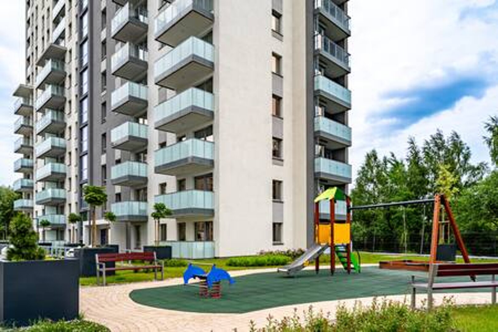 ESSA DEVELOPMENT  SPÓŁKA Z OGRANICZONĄ ODPOWIEDZIALNOŚCIĄ - 31