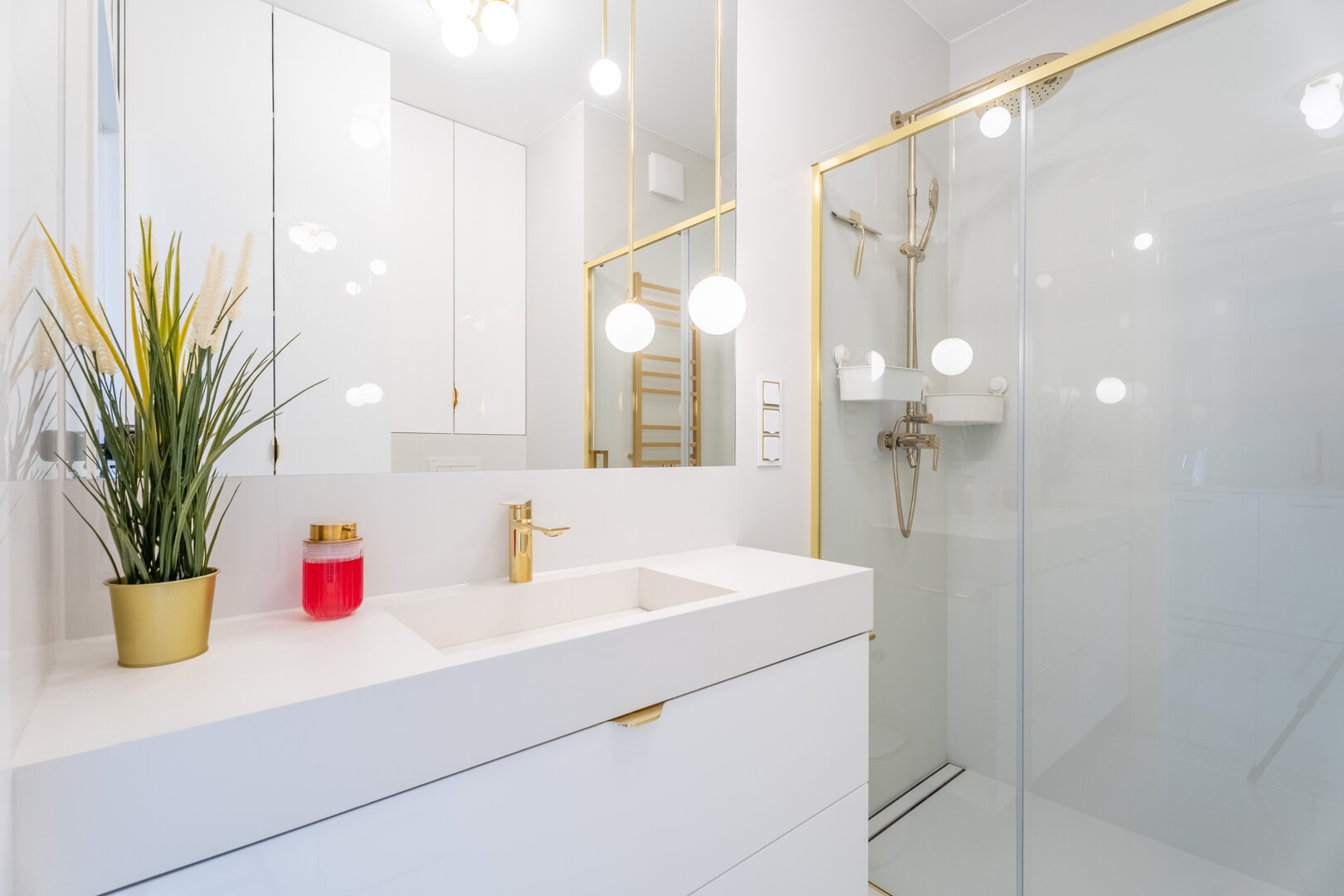 ESSA DEVELOPMENT  SPÓŁKA Z OGRANICZONĄ ODPOWIEDZIALNOŚCIĄ - 12