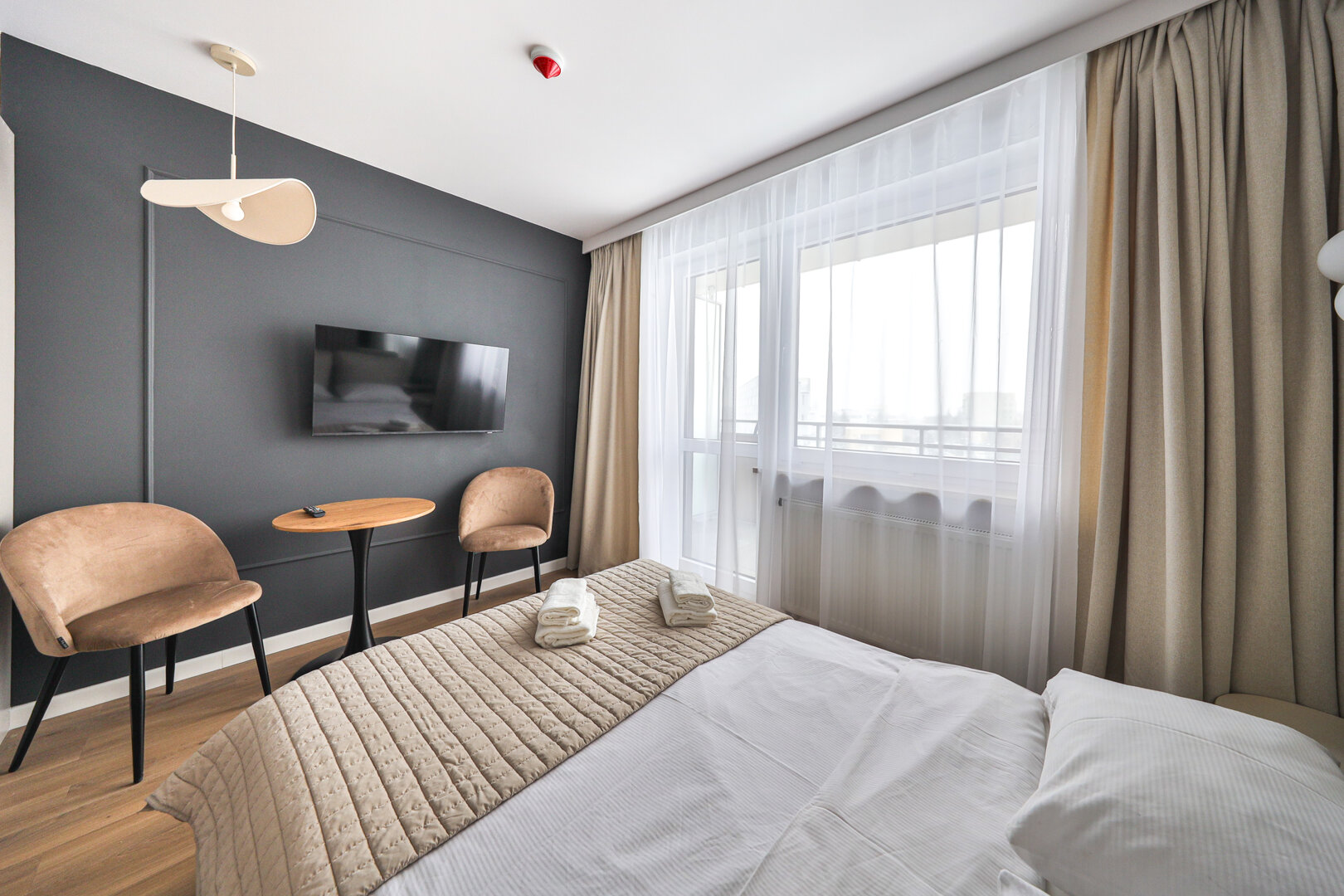 ESSA DEVELOPMENT SPÓŁKA Z OGRANICZONĄ ODPOWIEDZIALNOŚCIĄ - 4