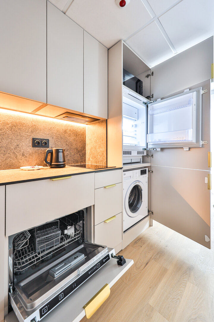 ESSA DEVELOPMENT SPÓŁKA Z OGRANICZONĄ ODPOWIEDZIALNOŚCIĄ - 8