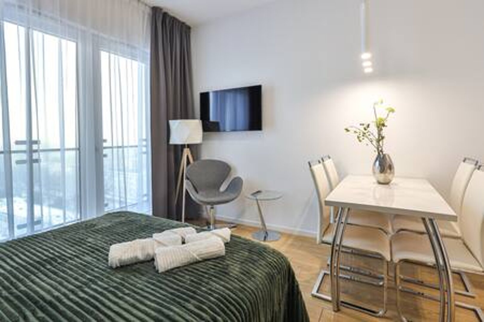 ESSA DEVELOPMENT SPÓŁKA Z OGRANICZONĄ ODPOWIEDZIALNOŚCIĄ - 2
