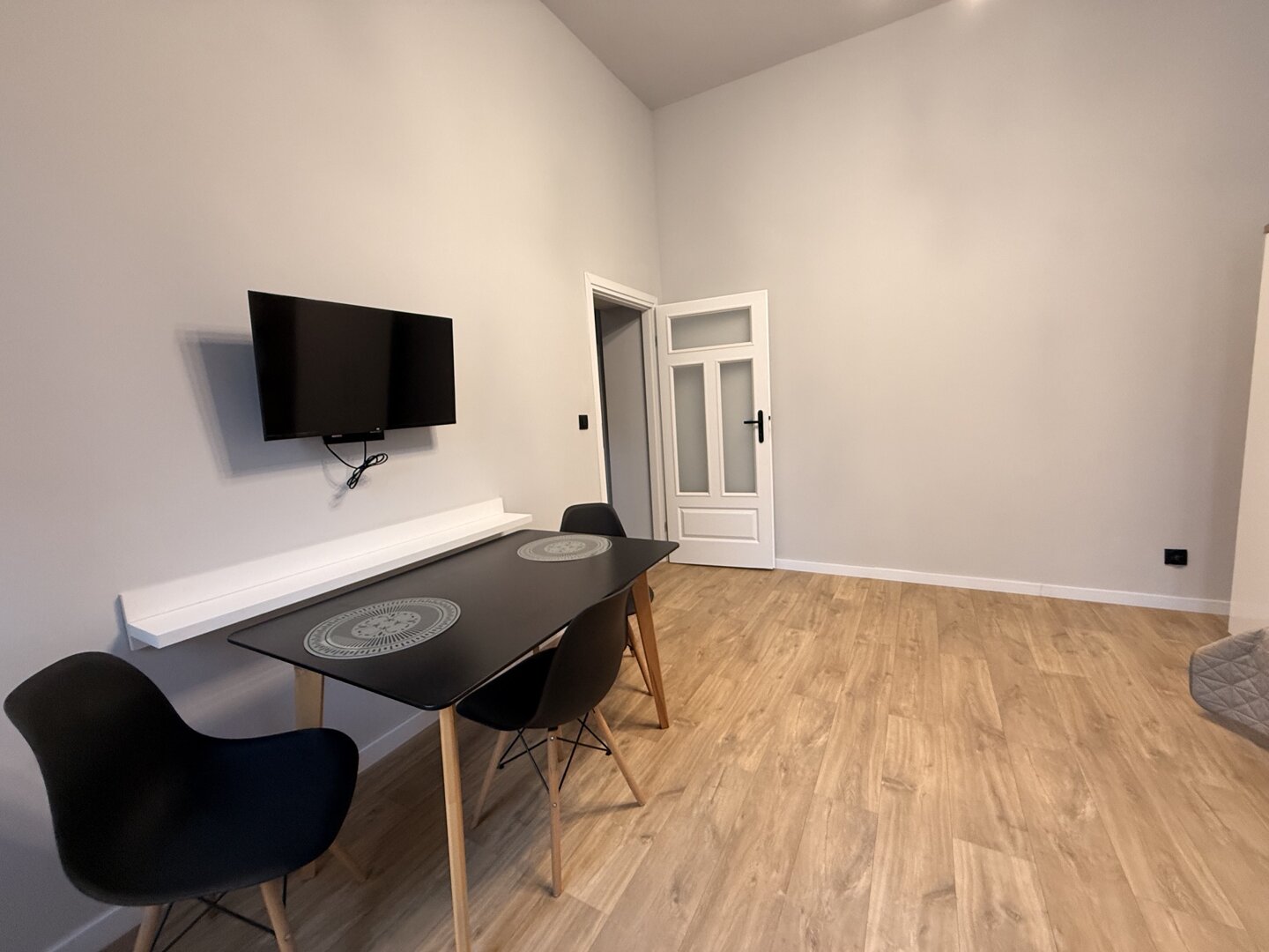 ESSA DEVELOPMENT SPÓŁKA Z OGRANICZONĄ ODPOWIEDZIALNOŚCIĄ - 5