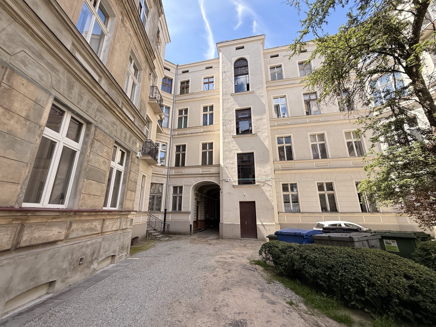 ESSA DEVELOPMENT SPÓŁKA Z OGRANICZONĄ ODPOWIEDZIALNOŚCIĄ - 11