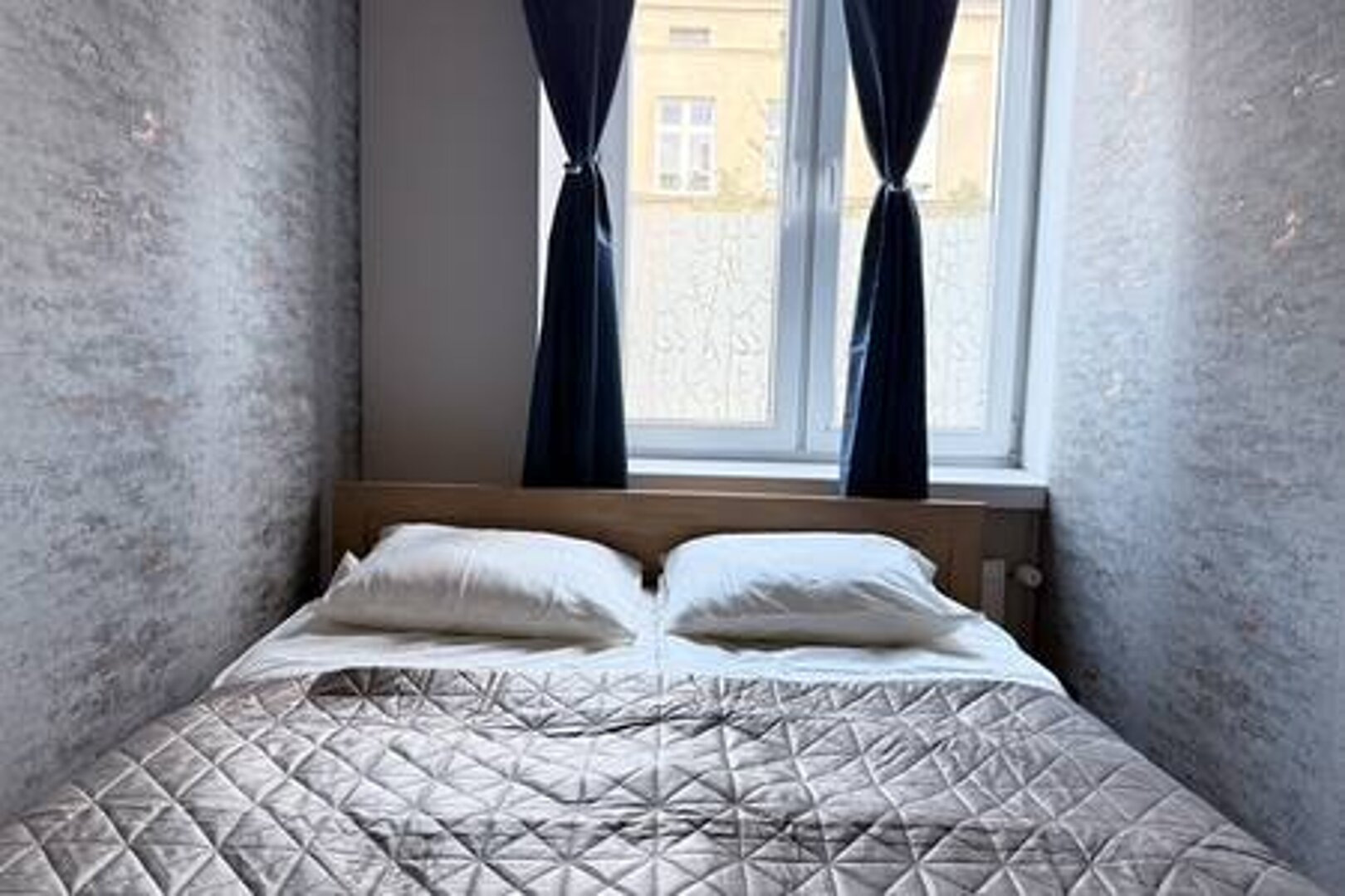 ESSA DEVELOPMENT SPÓŁKA Z OGRANICZONĄ ODPOWIEDZIALNOŚCIĄ - 5