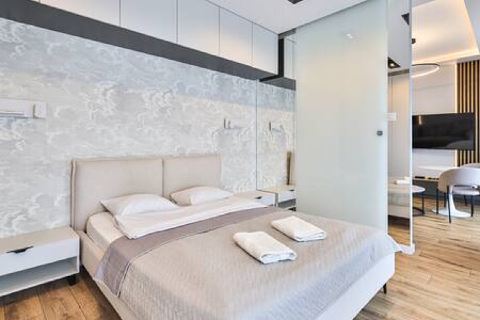 ESSA DEVELOPMENT  SPÓŁKA Z OGRANICZONĄ ODPOWIEDZIALNOŚCIĄ - 13