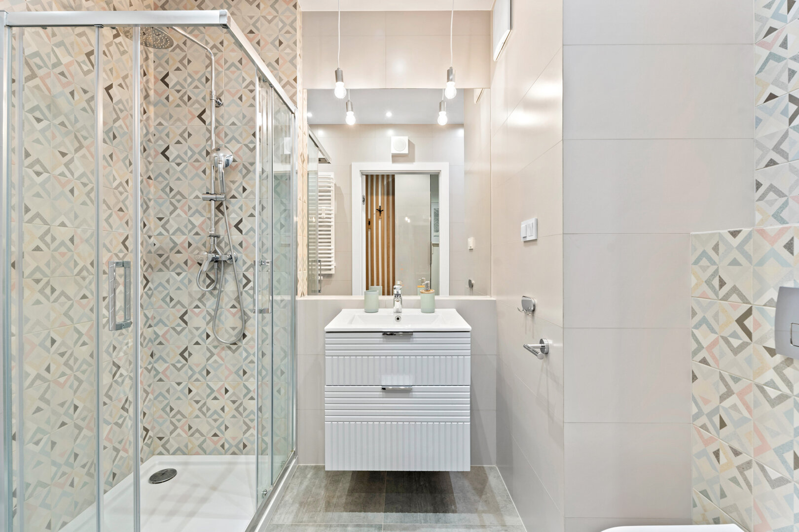 ESSA DEVELOPMENT SPÓŁKA Z OGRANICZONĄ ODPOWIEDZIALNOŚCIĄ - 8
