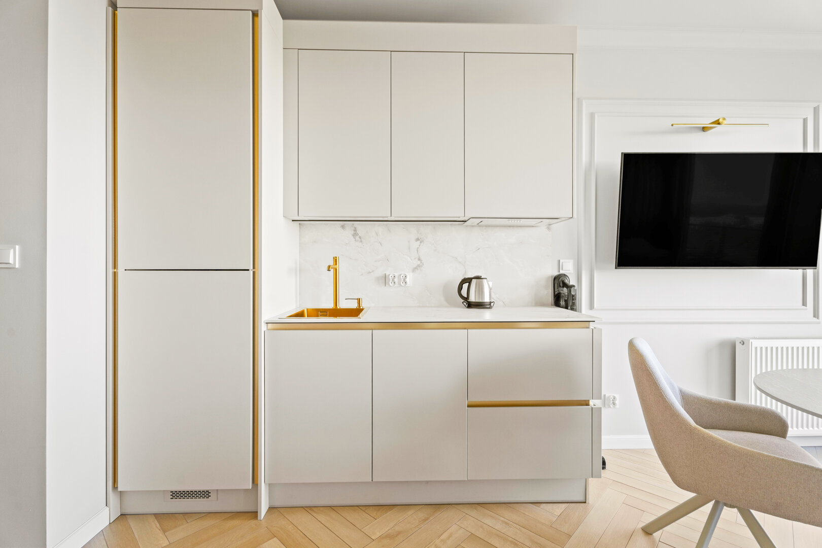 ESSA DEVELOPMENT SPÓŁKA Z OGRANICZONĄ ODPOWIEDZIALNOŚCIĄ - 10