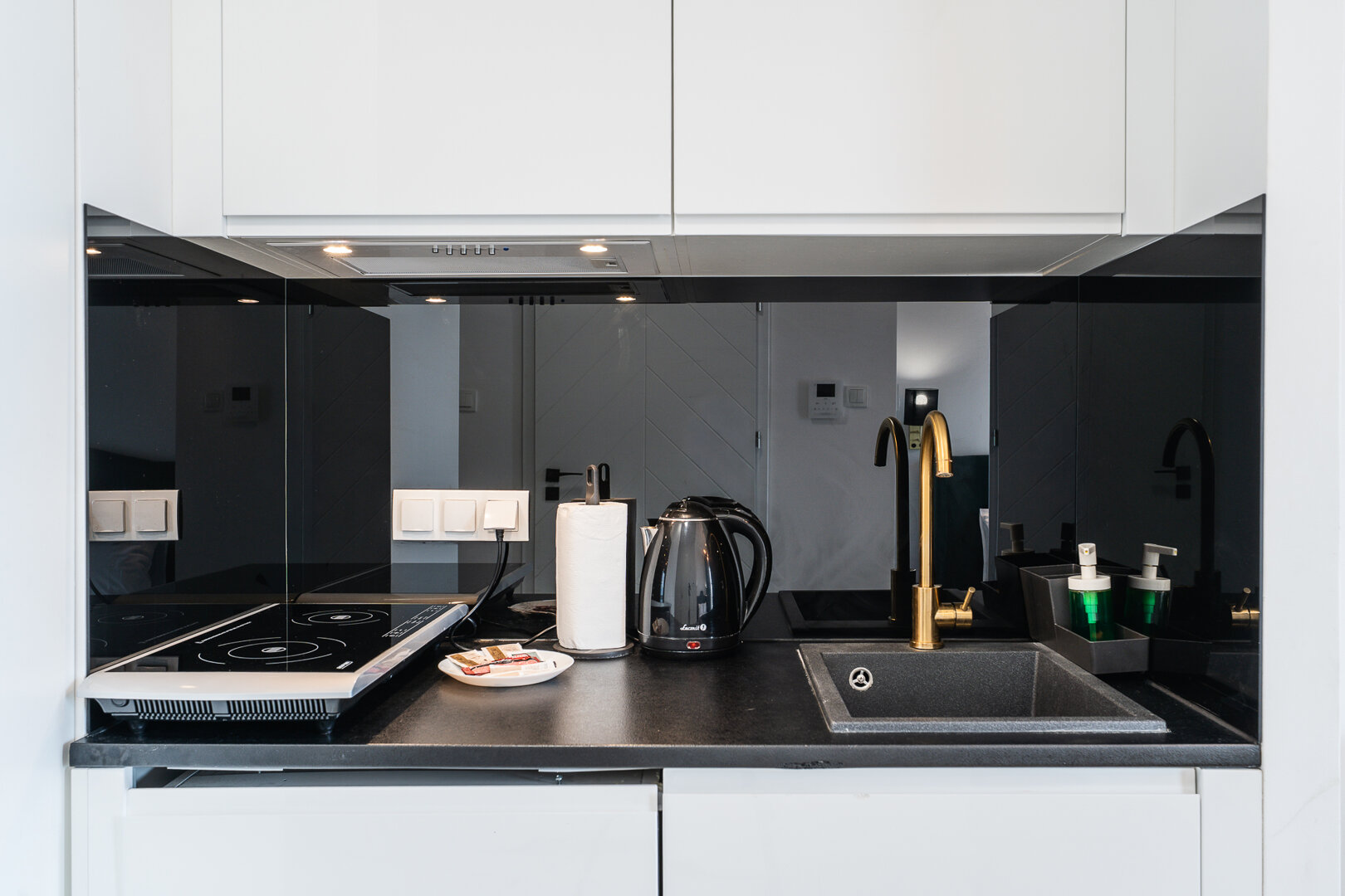 ESSA DEVELOPMENT SPÓŁKA Z OGRANICZONĄ ODPOWIEDZIALNOŚCIĄ - 8