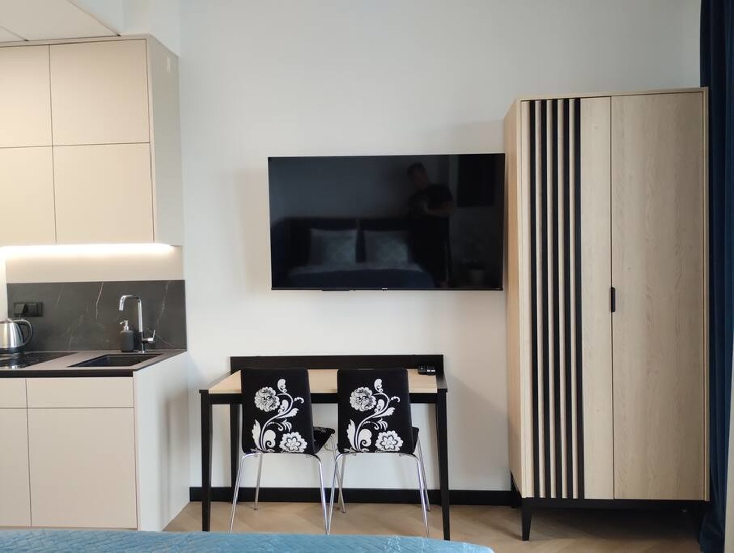 ESSA DEVELOPMENT  SPÓŁKA Z OGRANICZONĄ ODPOWIEDZIALNOŚCIĄ - 4