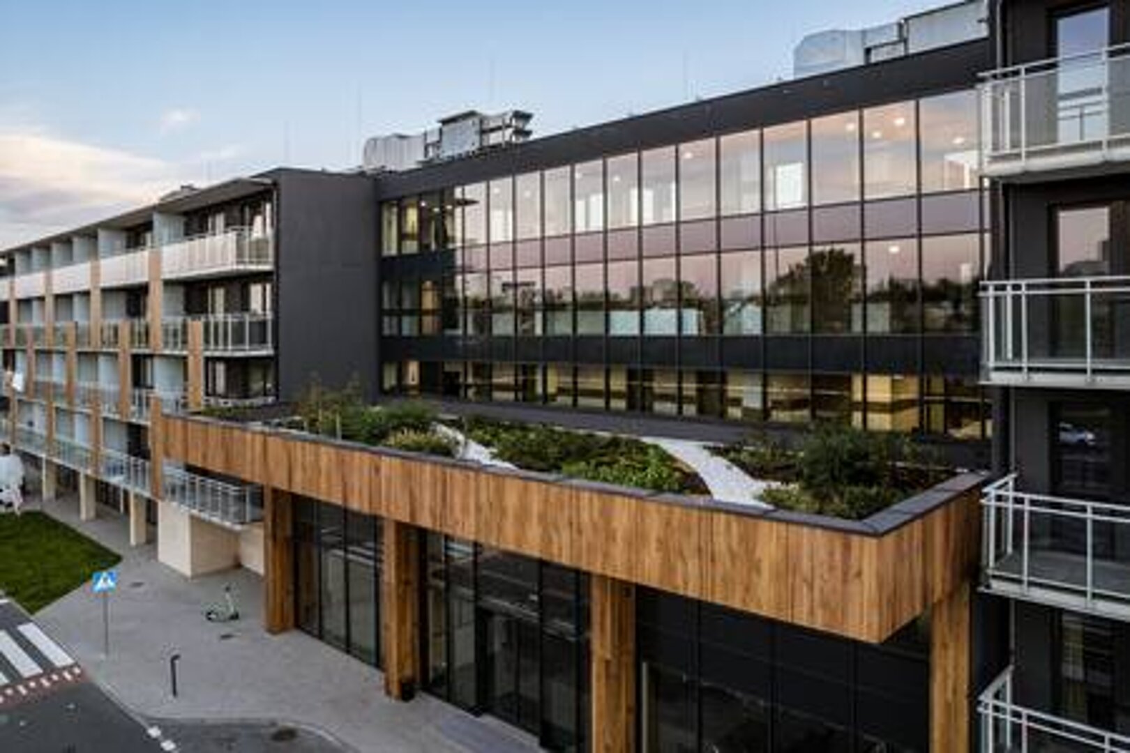 ESSA DEVELOPMENT  SPÓŁKA Z OGRANICZONĄ ODPOWIEDZIALNOŚCIĄ - 10