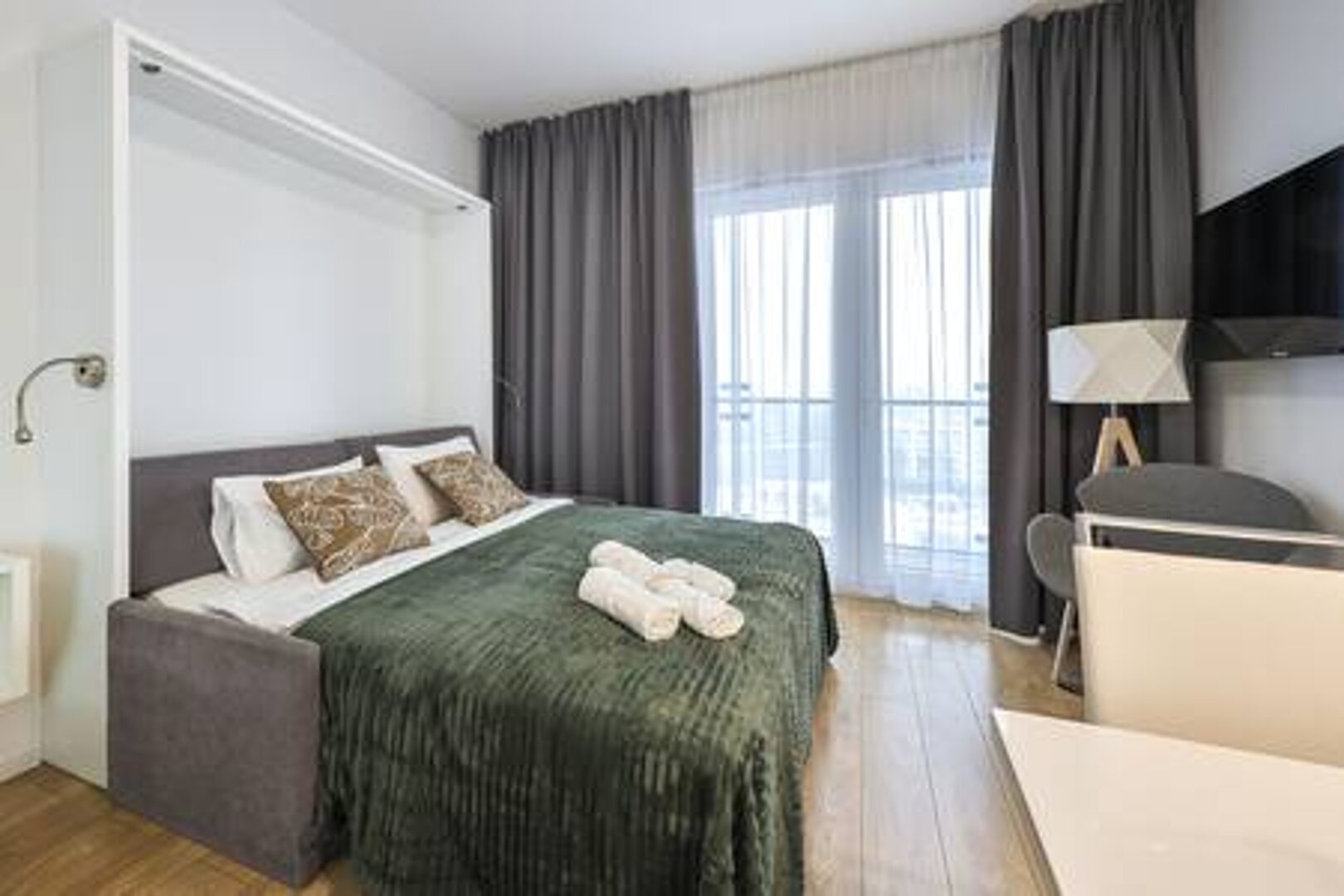 ESSA DEVELOPMENT SPÓŁKA Z OGRANICZONĄ ODPOWIEDZIALNOŚCIĄ - 3