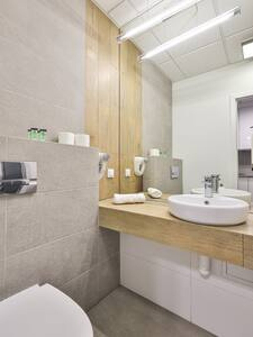 ESSA DEVELOPMENT SPÓŁKA Z OGRANICZONĄ ODPOWIEDZIALNOŚCIĄ - 9