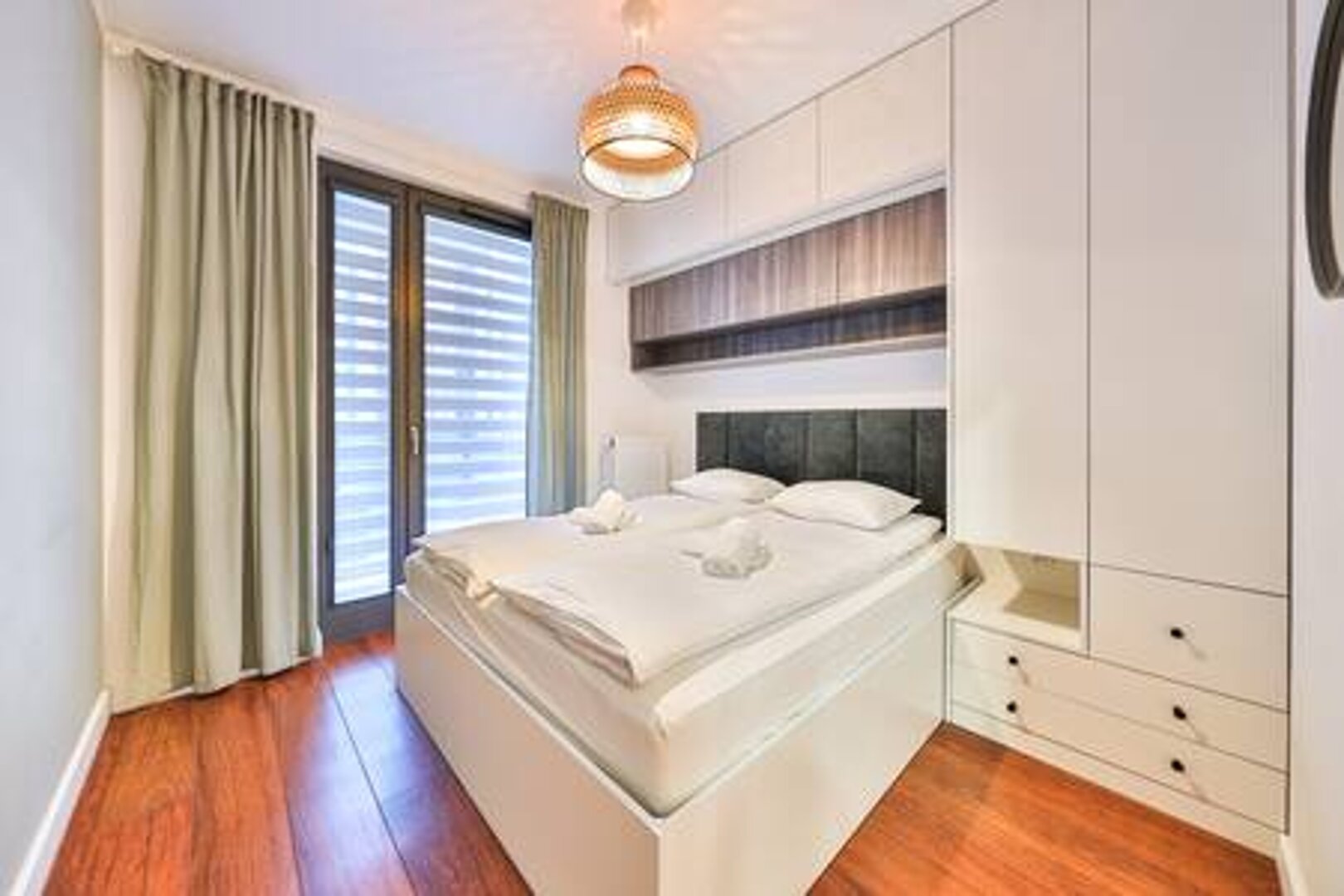 ESSA DEVELOPMENT SPÓŁKA Z OGRANICZONĄ ODPOWIEDZIALNOŚCIĄ - 10