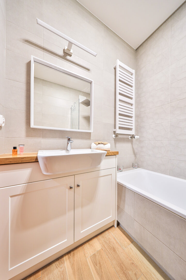 ESSA DEVELOPMENT SPÓŁKA Z OGRANICZONĄ ODPOWIEDZIALNOŚCIĄ - 17