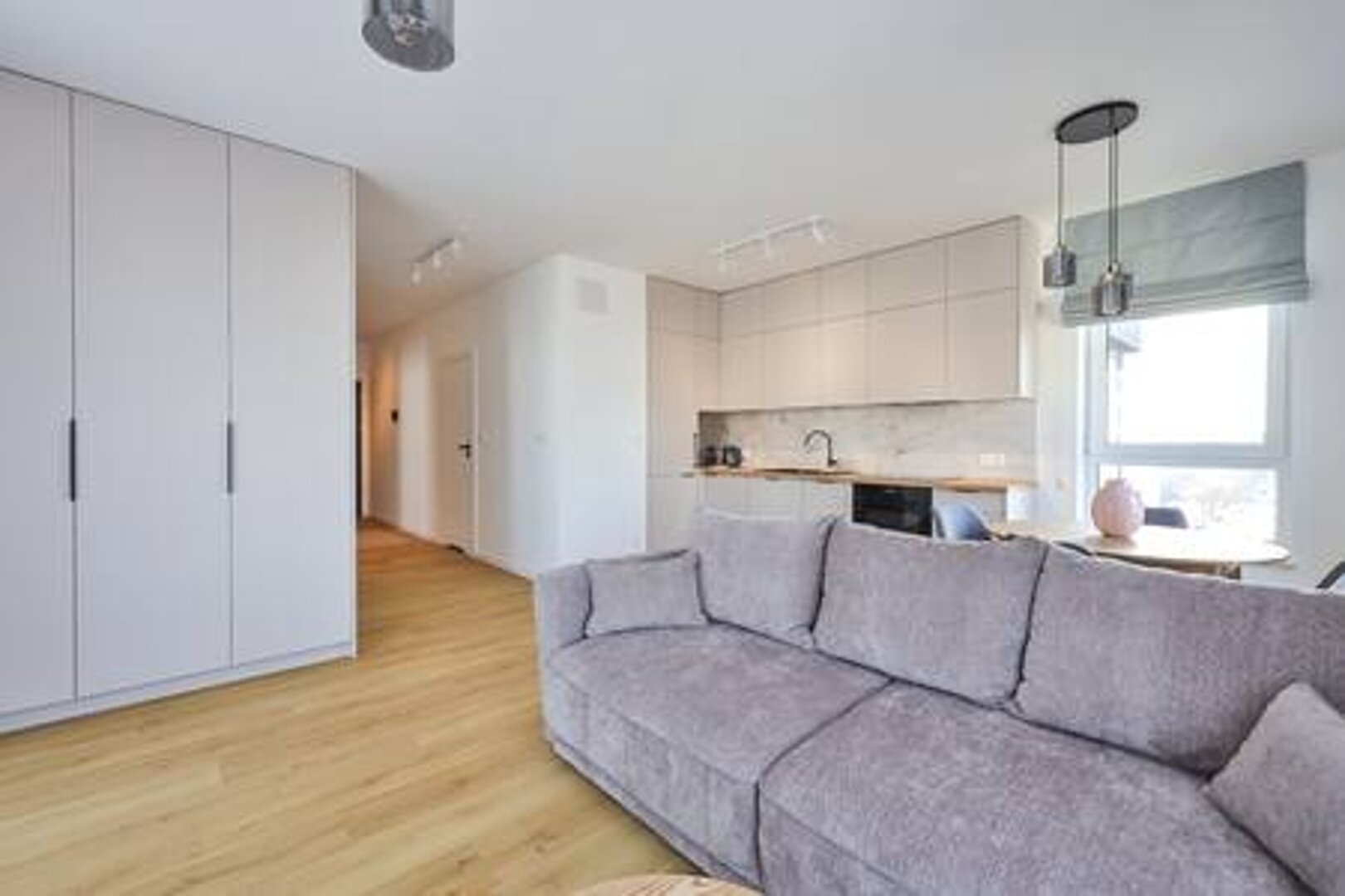 ESSA DEVELOPMENT  SPÓŁKA Z OGRANICZONĄ ODPOWIEDZIALNOŚCIĄ - 2