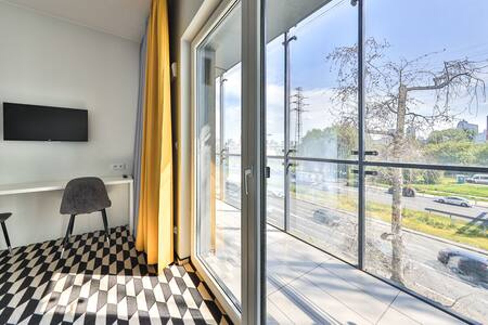 ESSA DEVELOPMENT SPÓŁKA Z OGRANICZONĄ ODPOWIEDZIALNOŚCIĄ - 6