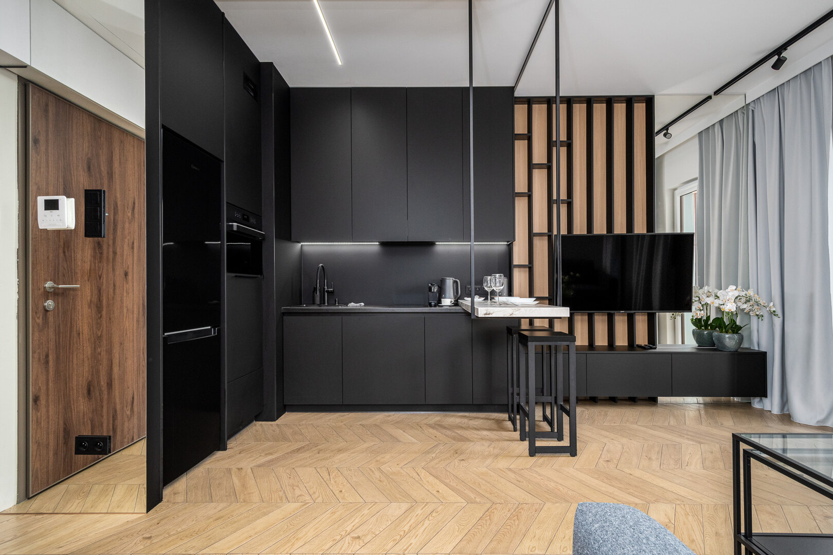 ESSA DEVELOPMENT SPÓŁKA Z OGRANICZONĄ ODPOWIEDZIALNOŚCIĄ - 5
