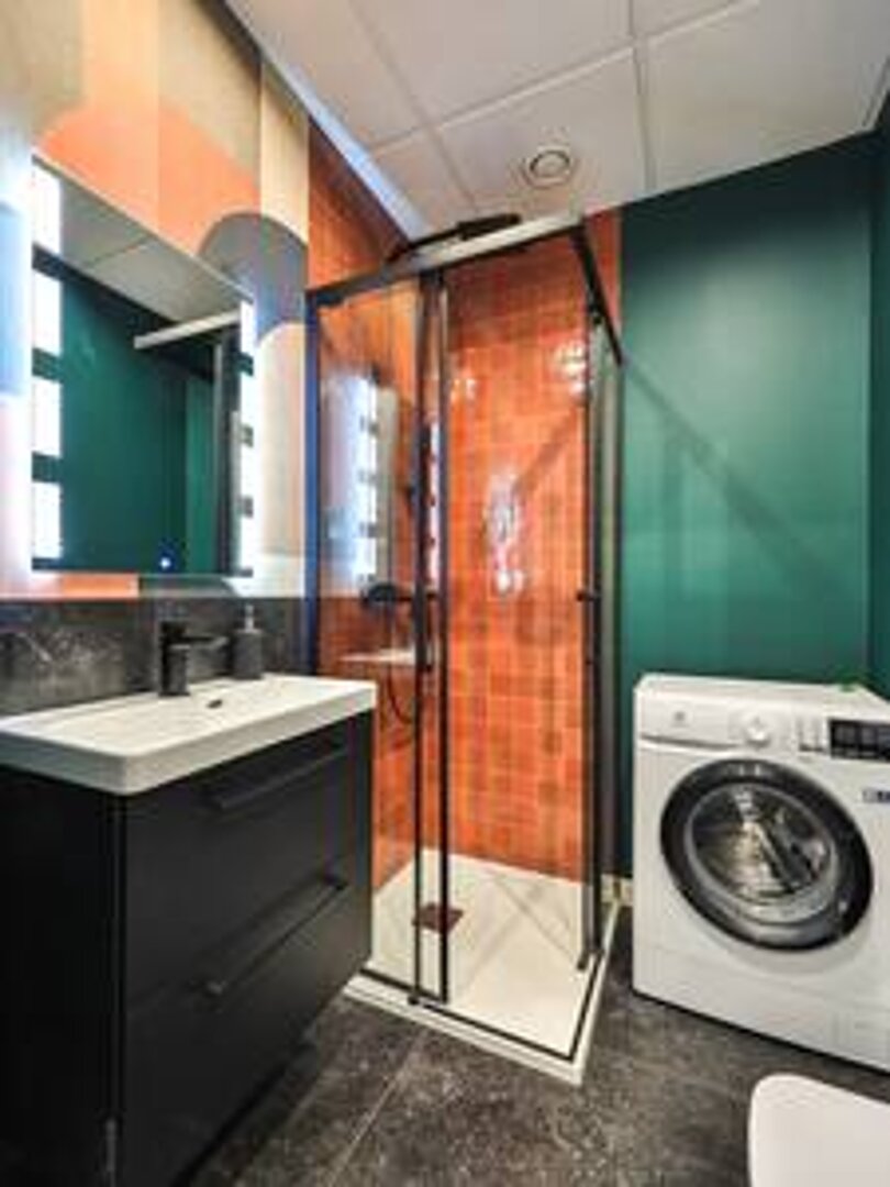 ESSA DEVELOPMENT SPÓŁKA Z OGRANICZONĄ ODPOWIEDZIALNOŚCIĄ - 16