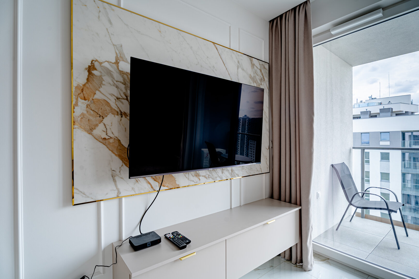 ESSA DEVELOPMENT SPÓŁKA Z OGRANICZONĄ ODPOWIEDZIALNOŚCIĄ - 4