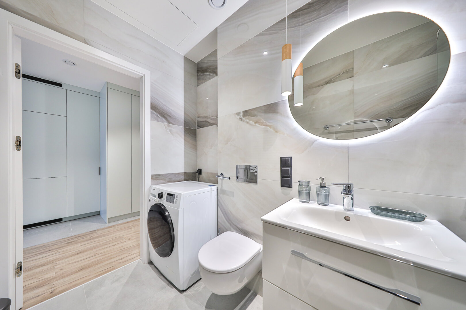 ESSA DEVELOPMENT SPÓŁKA Z OGRANICZONĄ ODPOWIEDZIALNOŚCIĄ - 14